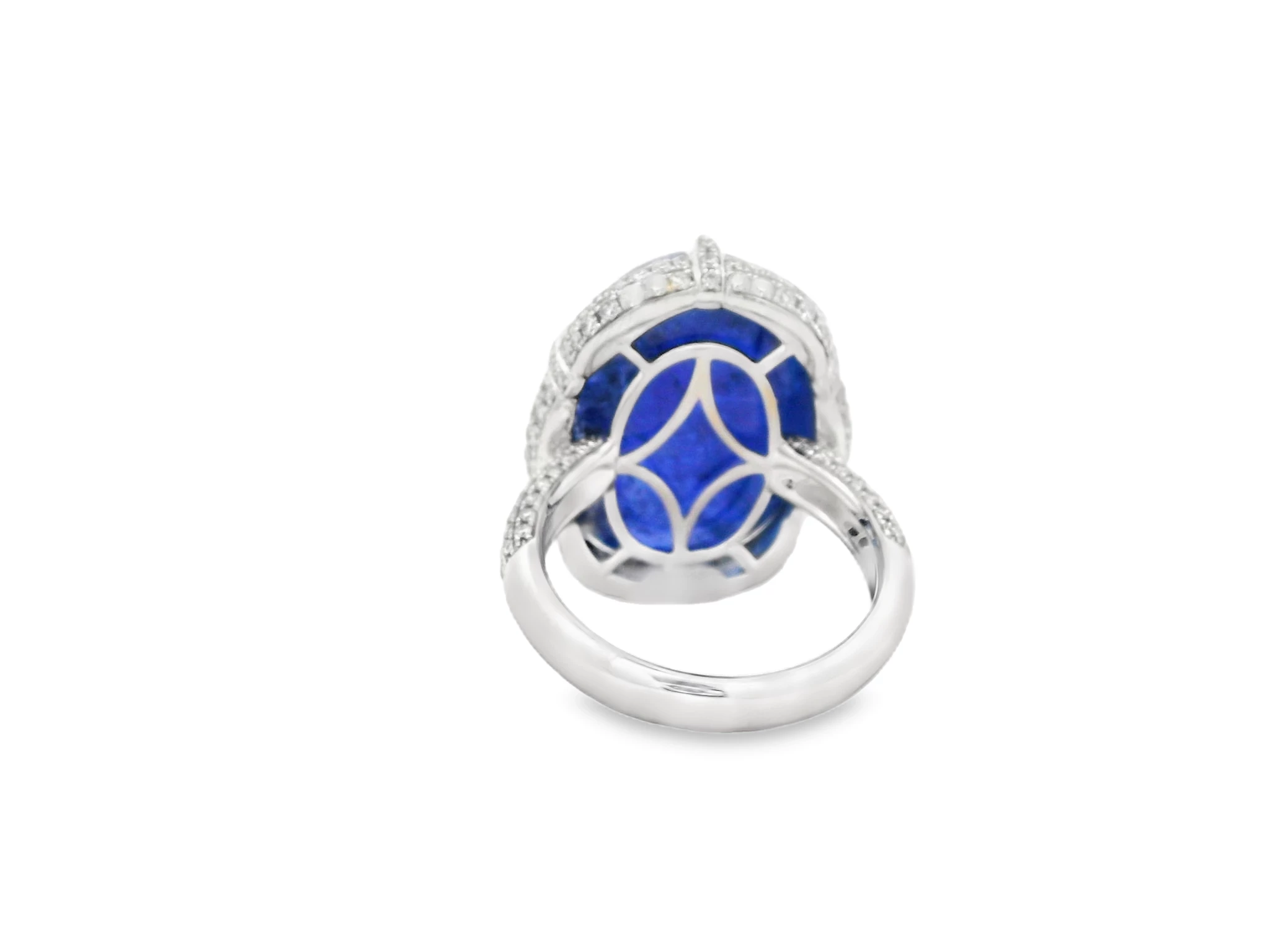 18kt White Gold Cocktail Ring with Cabochon Tanzanite. SKU DDI-5-10091 - Image 2