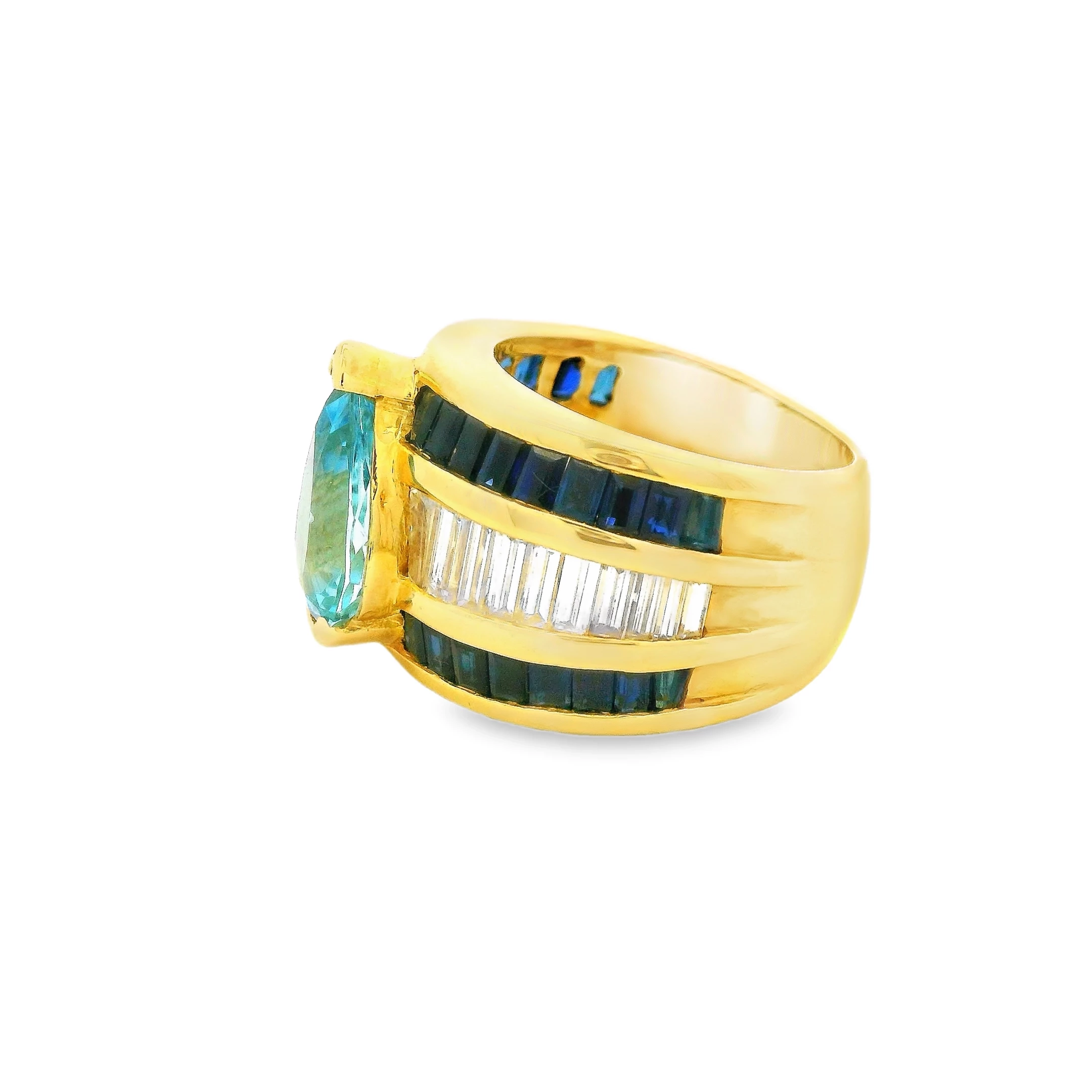 18kt yellow Gold Cocktail Ring with Pear-Shaped Aquamarine, sapphire and baguettes.. SKU DDI-5-10132 - Image 2