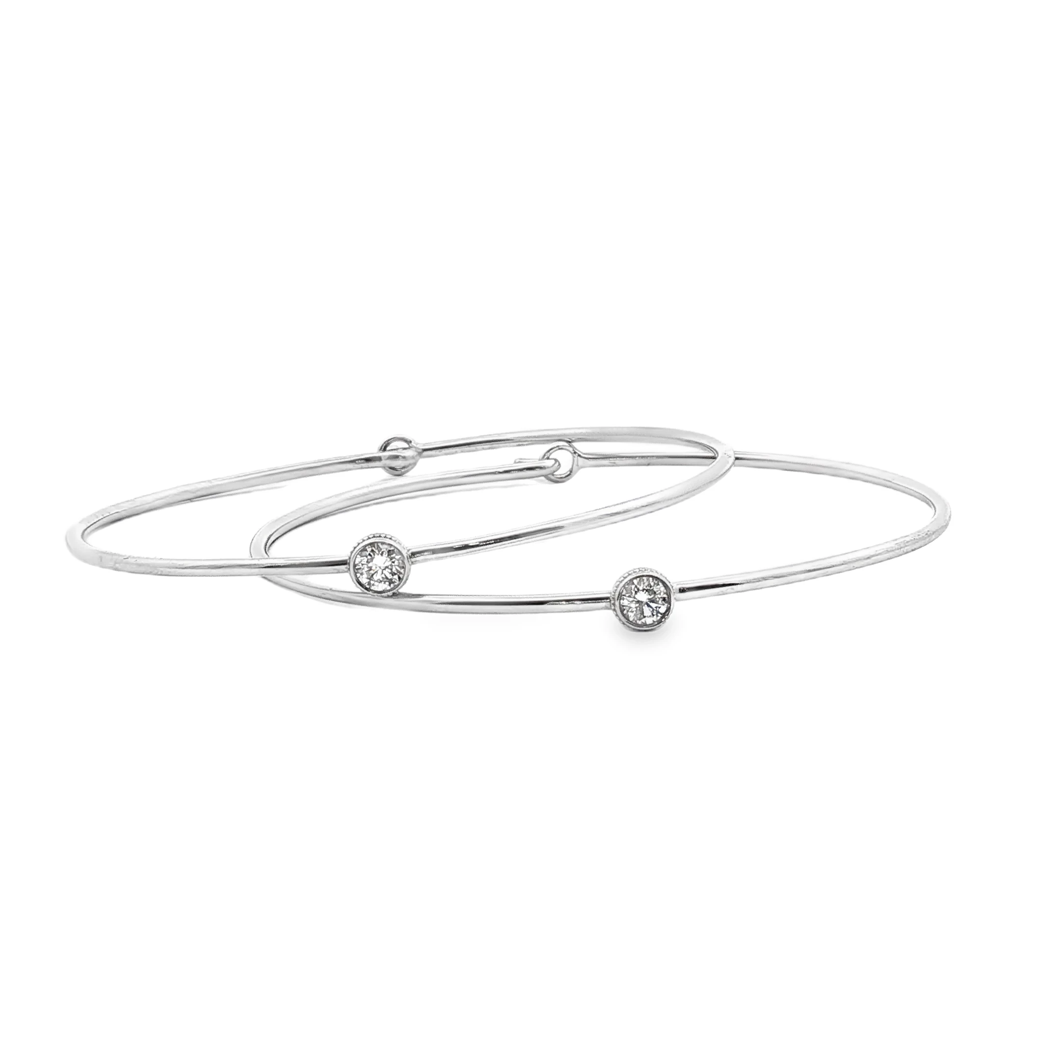 White Gold Bangle with Brilliant Cut Diamond. SKU GD-BRAC-145 WG - Image 3