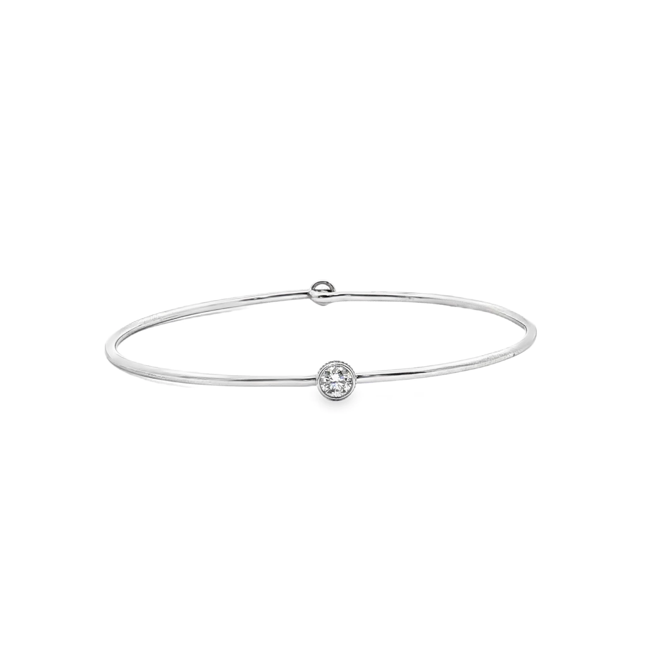 White Gold Bangle with Brilliant Cut Diamond. SKU GD-BRAC-145 WG - Image 2