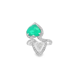 White Gold Ring with Emerald Heart and Trillion Diamond